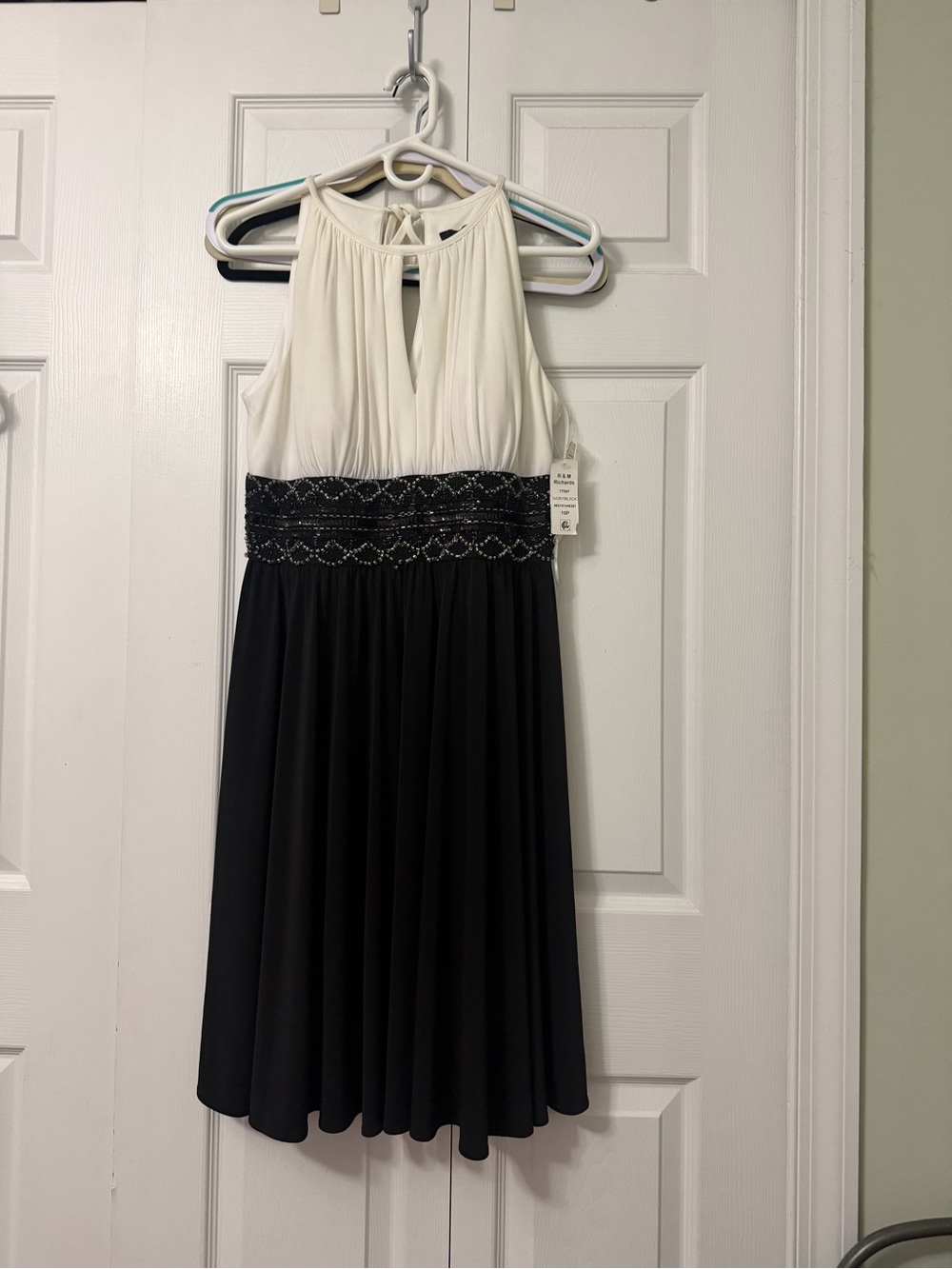R&M Richards Petite Black & White Beaded Sleeveless Dress NWT Size 10P
